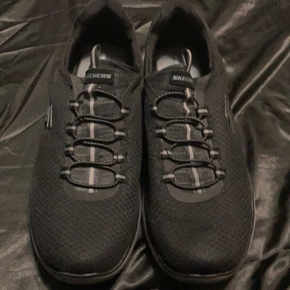 skechers gym shoes